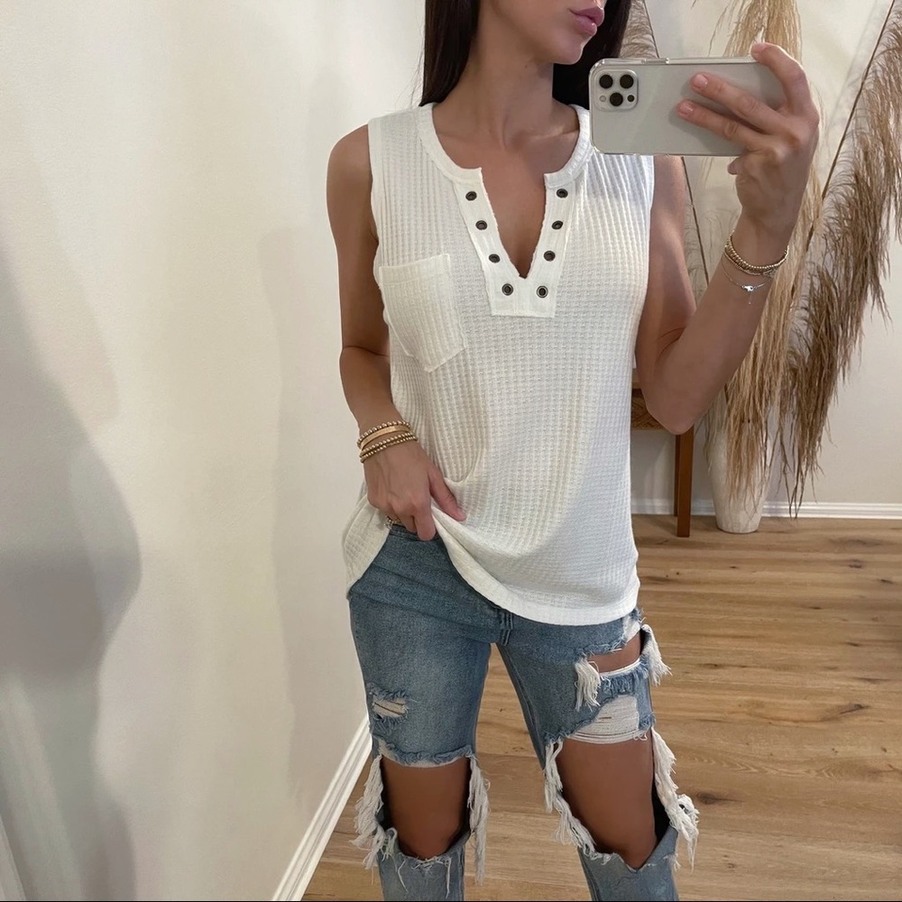 That Chic Muscle Tank Top